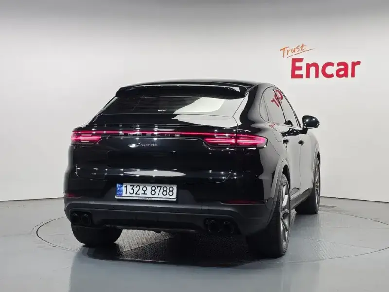 2023 Porsche Cayenne с пробегом 24 476 км
