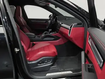 2023 Porsche Cayenne с пробегом 24 476 км