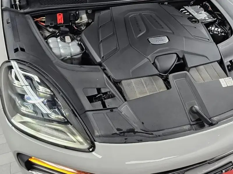 2023 Porsche Cayenne с пробегом 55 135 км