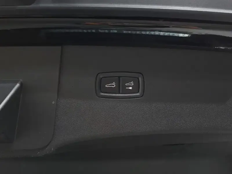 2023 Porsche Cayenne с пробегом 24 476 км