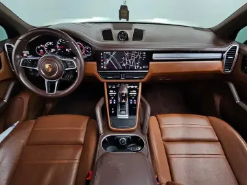 2022 Porsche Cayenne с пробегом 20 737 км