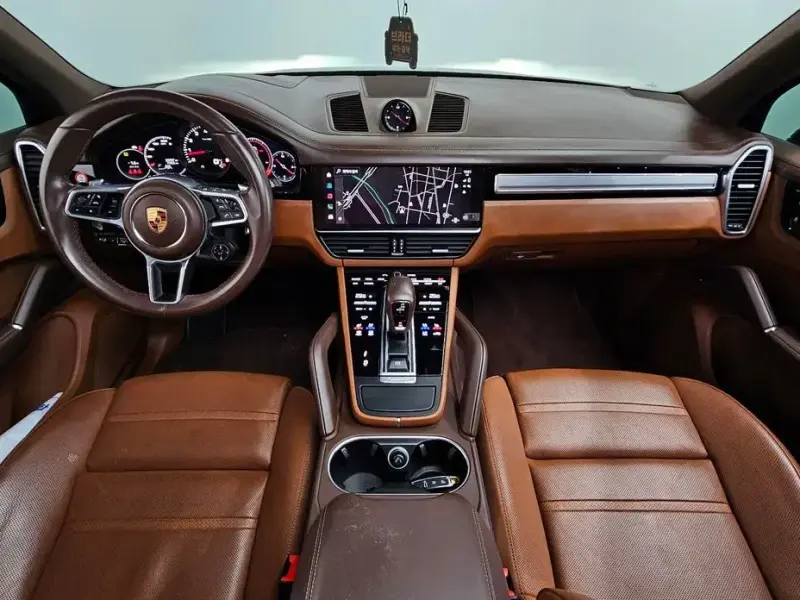 2022 Porsche Cayenne с пробегом 20 737 км