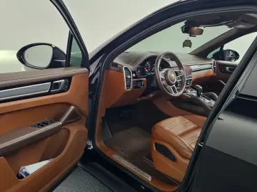 2022 Porsche Cayenne с пробегом 20 737 км