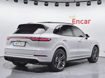 2023 Porsche Cayenne с пробегом 41 037 км