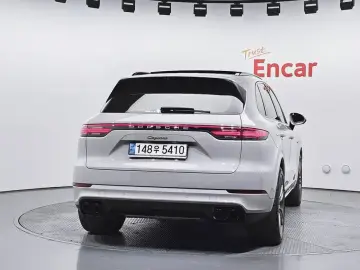 2023 Porsche Cayenne с пробегом 41 037 км
