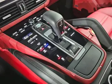 2023 Porsche Cayenne с пробегом 41 037 км