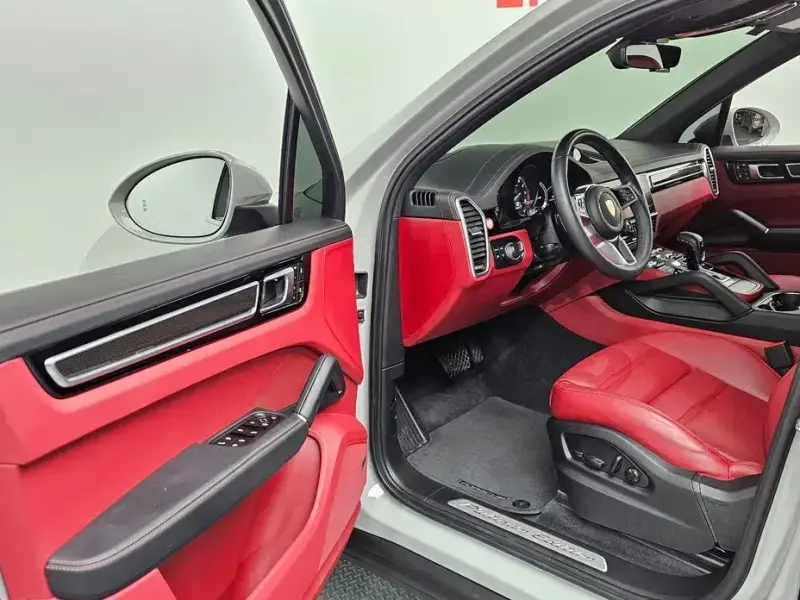 2023 Porsche Cayenne с пробегом 41 037 км