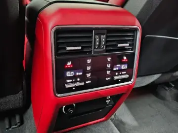 2023 Porsche Cayenne с пробегом 41 037 км