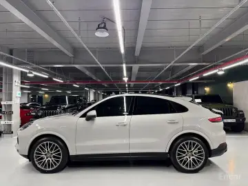 2022 Porsche Cayenne с пробегом 45 109 км