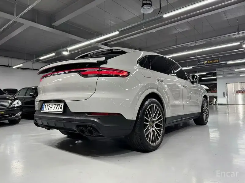 2022 Porsche Cayenne с пробегом 45 109 км