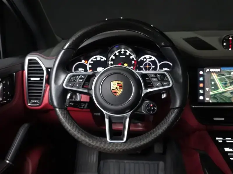 2022 Porsche Cayenne с пробегом 46 114 км