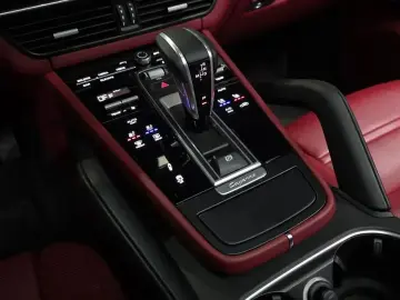 2022 Porsche Cayenne с пробегом 32 603 км