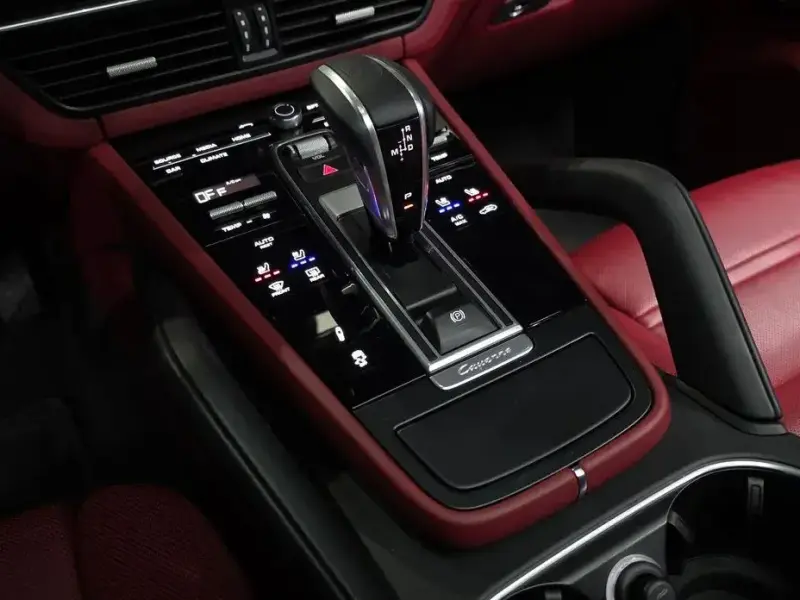 2022 Porsche Cayenne с пробегом 32 603 км