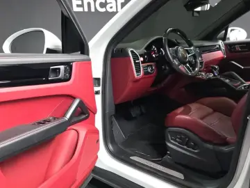 2022 Porsche Cayenne с пробегом 32 603 км