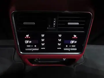 2022 Porsche Cayenne с пробегом 32 603 км