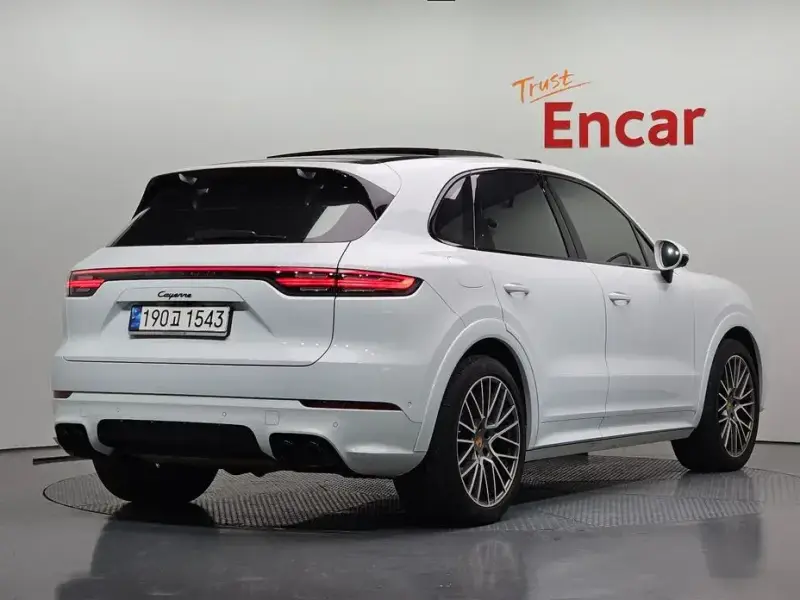 2023 Porsche Cayenne с пробегом 56 862 км