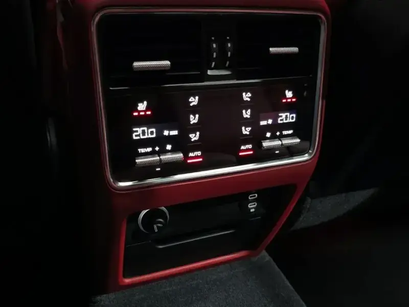 2023 Porsche Cayenne с пробегом 56 862 км