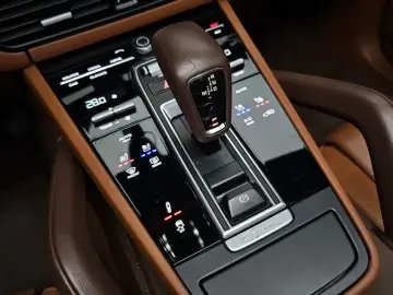 2023 Porsche Cayenne с пробегом 29 102 км