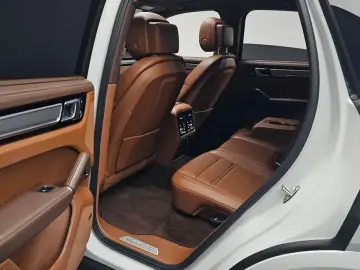 2023 Porsche Cayenne с пробегом 29 102 км