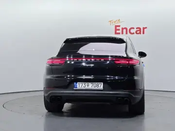 2022 Porsche Cayenne с пробегом 37 406 км