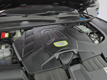 2022 Porsche Cayenne с пробегом 37 406 км