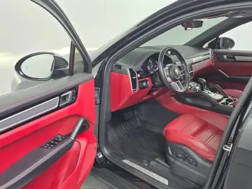 2022 Porsche Cayenne с пробегом 37 406 км