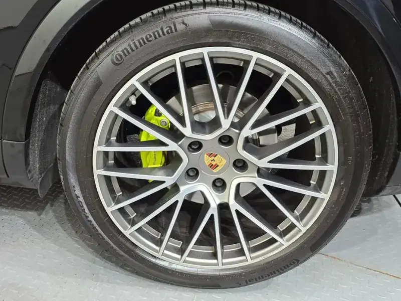 2022 Porsche Cayenne с пробегом 37 406 км