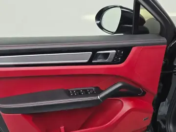 2022 Porsche Cayenne с пробегом 37 406 км