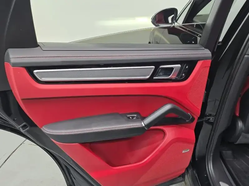 2022 Porsche Cayenne с пробегом 37 406 км