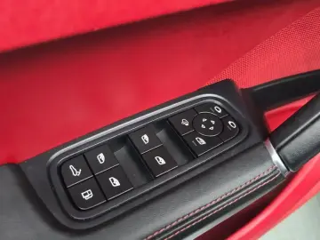 2022 Porsche Cayenne с пробегом 37 406 км