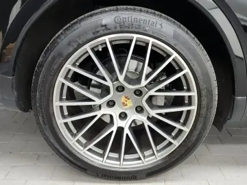 2023 Porsche Cayenne с пробегом 45 628 км