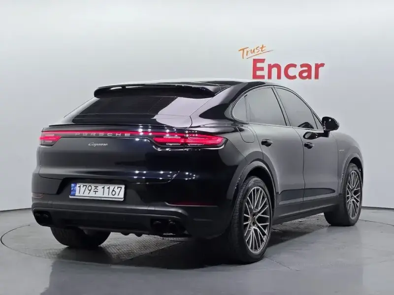 2022 Porsche Cayenne с пробегом 17 081 км