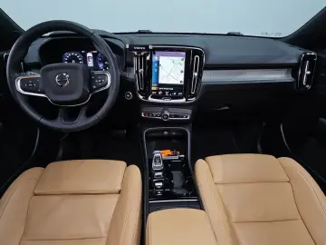 2021 Volvo XC40 с пробегом 39 468 км