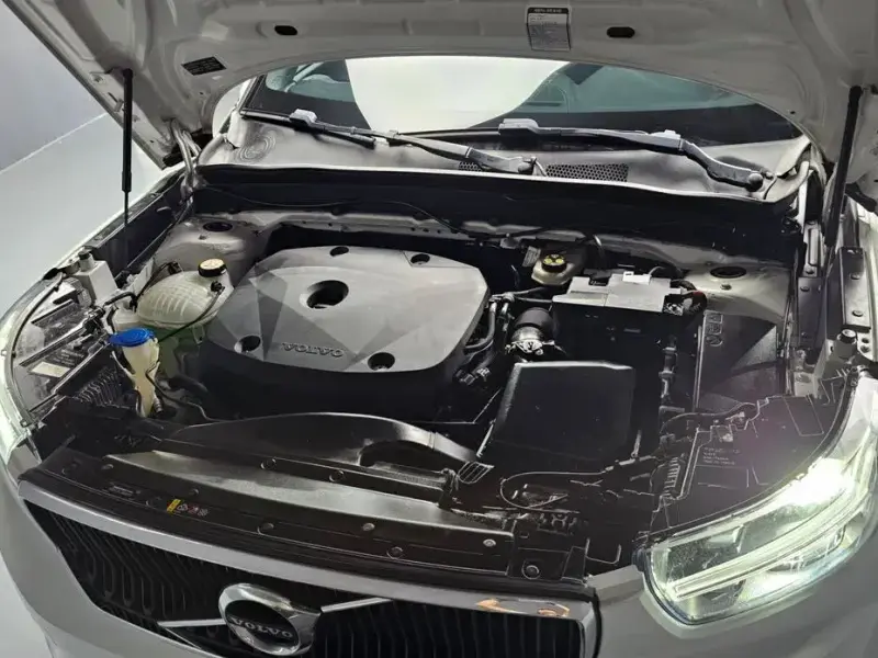 2018 Volvo XC40 с пробегом 64 179 км