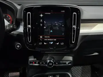 2018 Volvo XC40 с пробегом 64 179 км