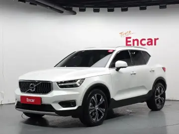 2021 Volvo XC40 с пробегом 46 410 км
