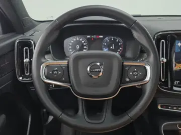 2021 Volvo XC40 с пробегом 46 410 км