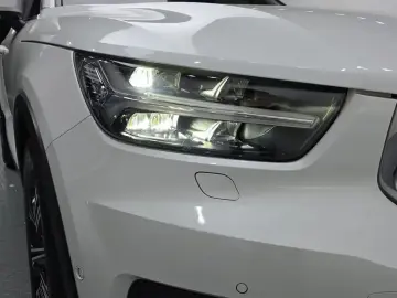 2021 Volvo XC40 с пробегом 46 410 км