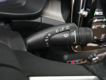 2021 Volvo XC40 с пробегом 46 410 км