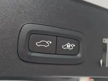 2021 Volvo XC40 с пробегом 46 410 км