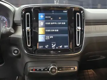 2021 Volvo XC40 с пробегом 74 360 км