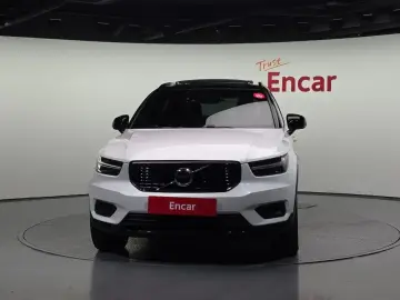 2019 Volvo XC40 с пробегом 94 390 км
