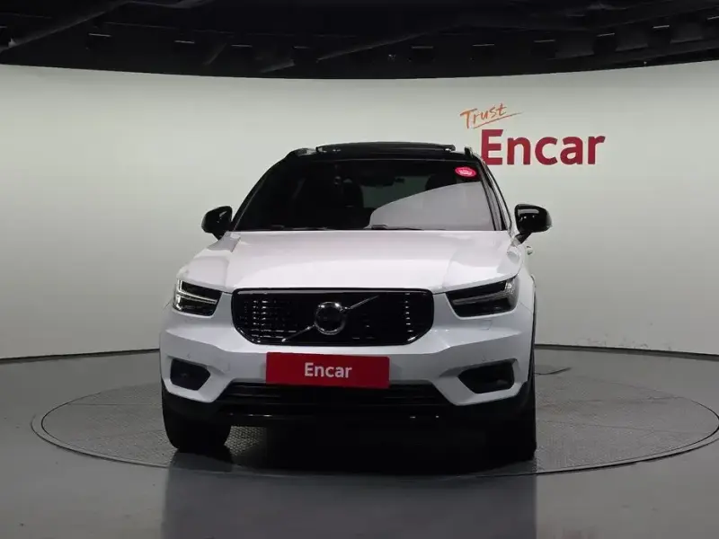 2019 Volvo XC40 с пробегом 94 390 км
