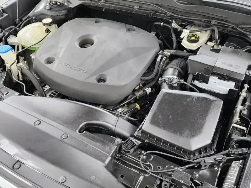 2020 Volvo XC40 с пробегом 81 210 км