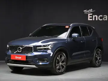 2021 Volvo XC40 с пробегом 76 781 км