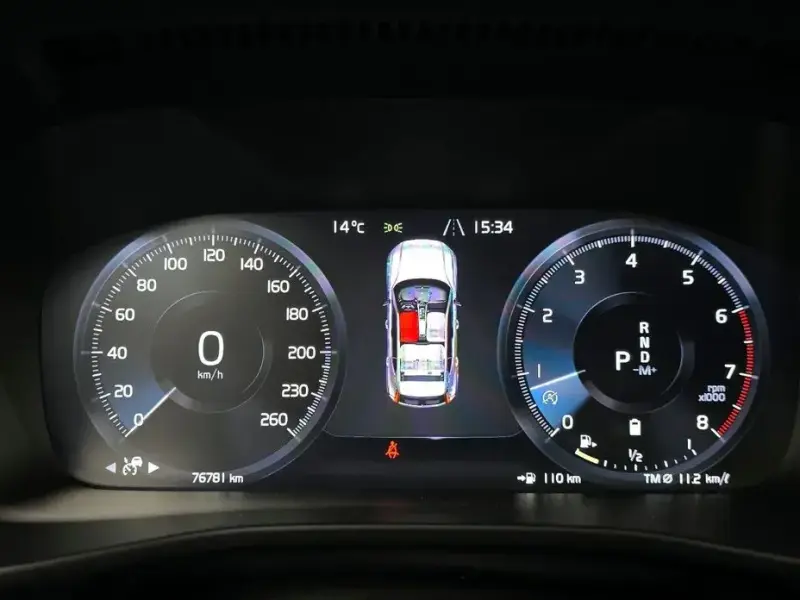 2021 Volvo XC40 с пробегом 76 781 км