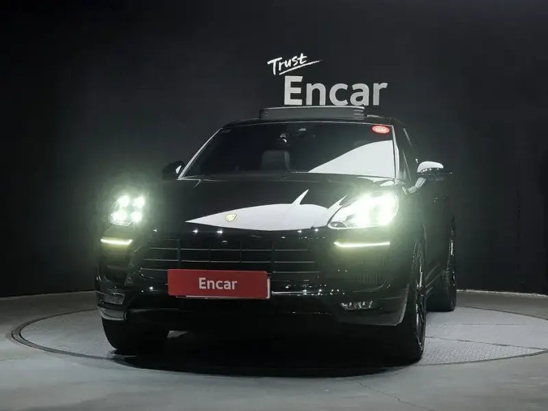 2018 Porsche Macan с пробегом 28 186 км
