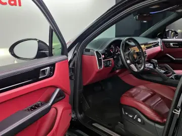 2020 Porsche Cayenne с пробегом 57 441 км