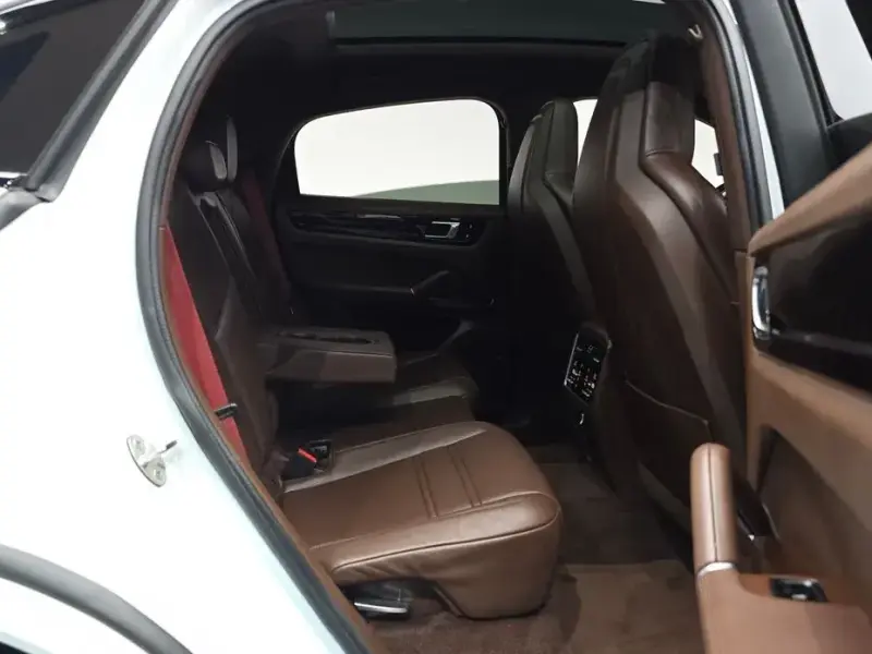 2021 Porsche Cayenne с пробегом 48 867 км