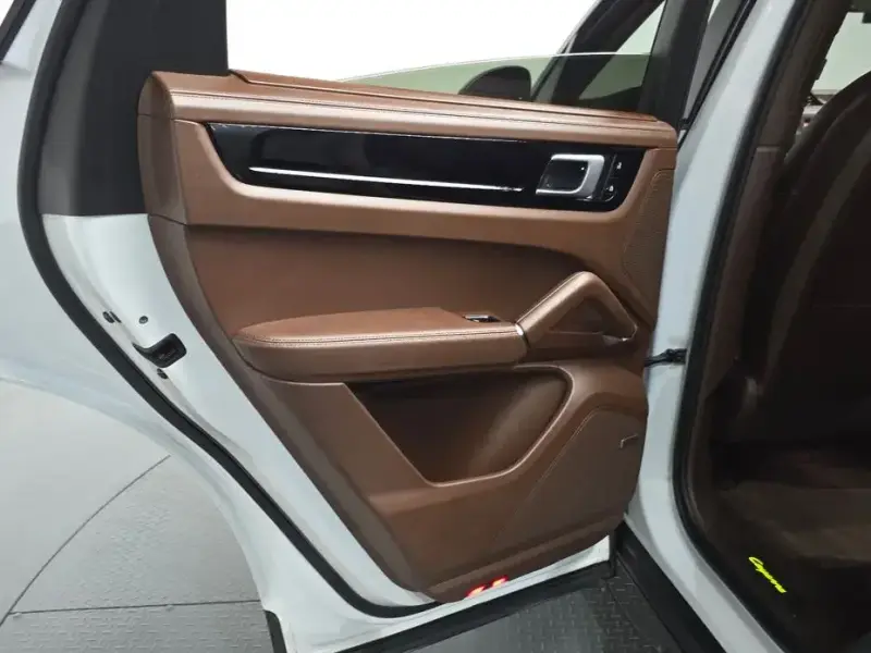 2021 Porsche Cayenne с пробегом 48 867 км